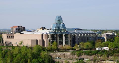 Link: https://en.wikipedia.org/wiki/National_Gallery_of_Canada